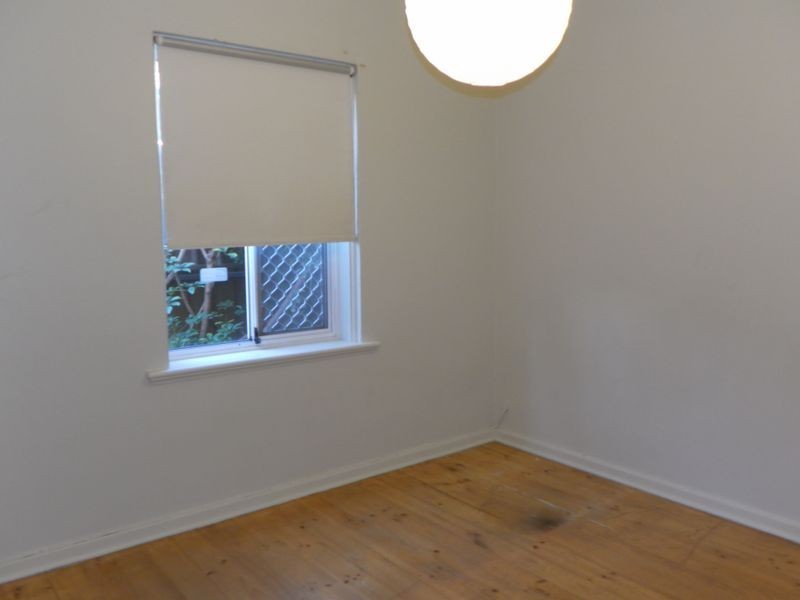 28 Nilpena Avenue, Park Holme SA 5043