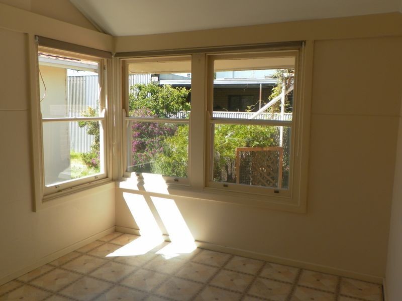 32 Pildappa Avenue, Park Holme SA 5043