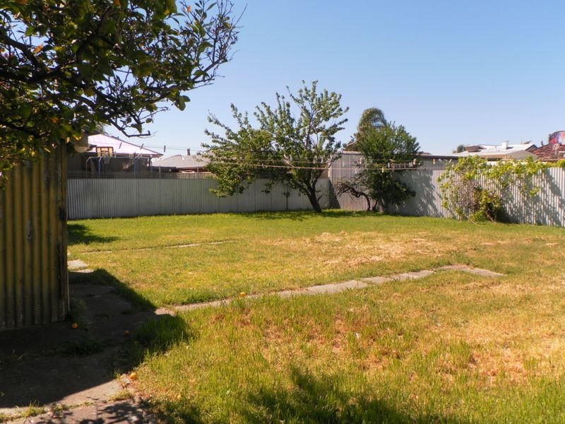 32 Pildappa Avenue, Park Holme SA 5043