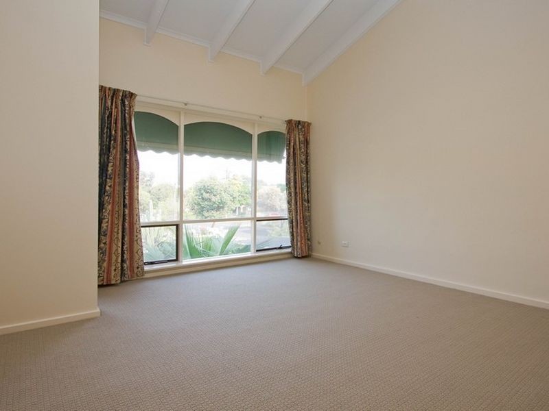 2/37 Forest Avenue, Black Forest SA 5035