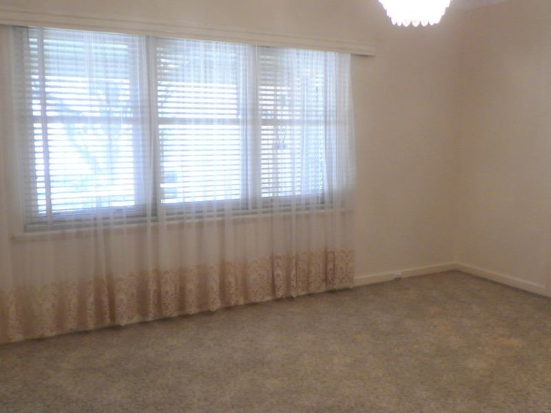 50 Avenue Road, Cumberland Park SA 5041