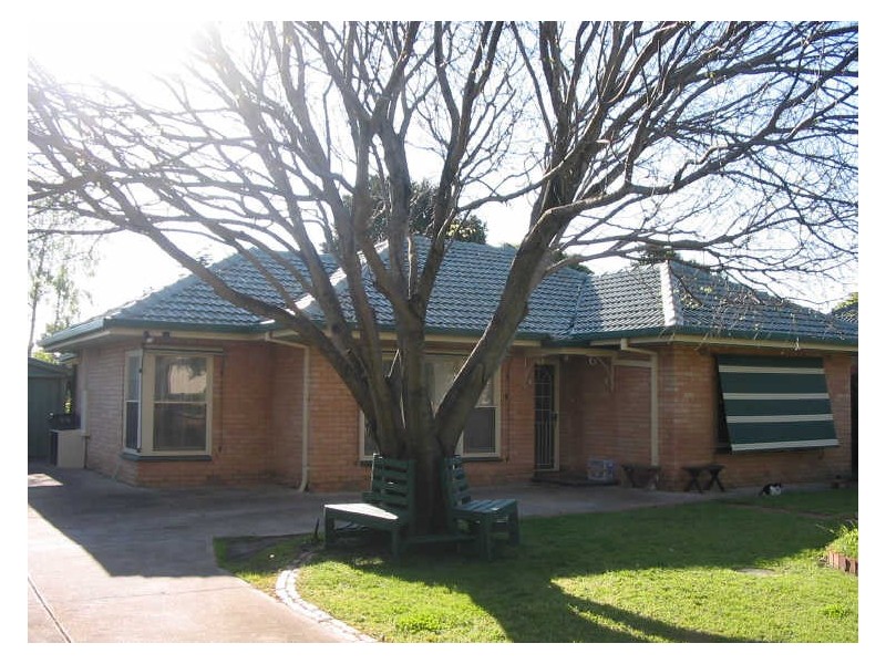 24 Adam Ave, Bellevue Heights SA 5050