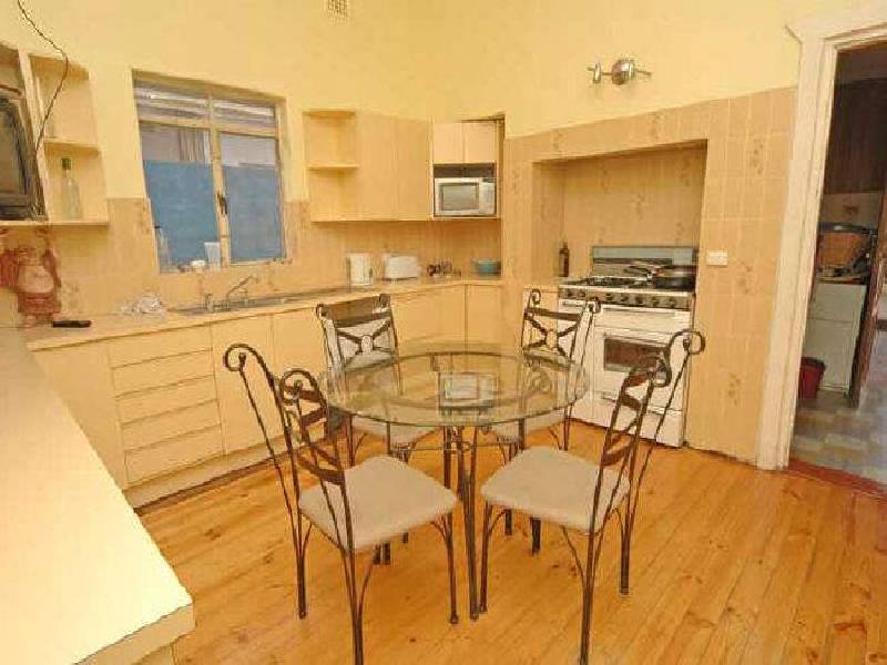 3 Selkirk Avenue, Black Forest SA 5035