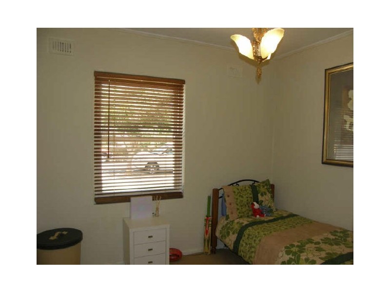 8 Wainwright Street, Clarence Gardens SA 5039