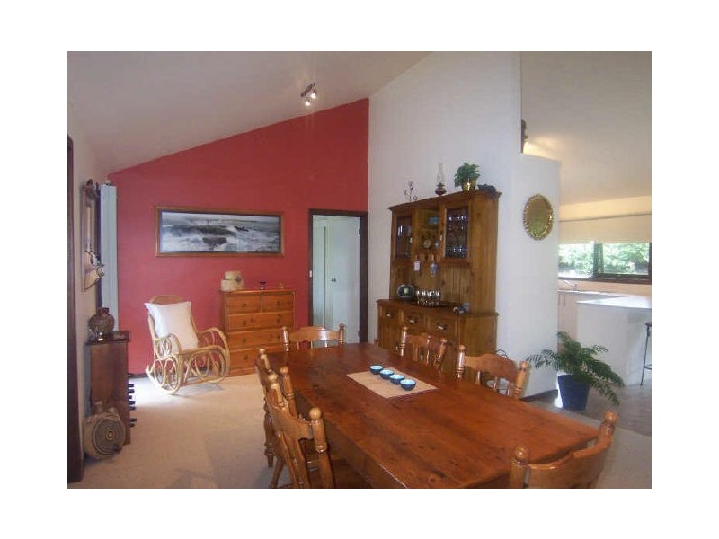 10 Beverley Drive, Healesville VIC 3777