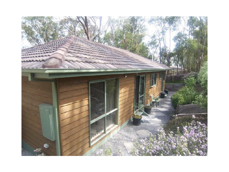 10 Beverley Drive, Healesville VIC 3777