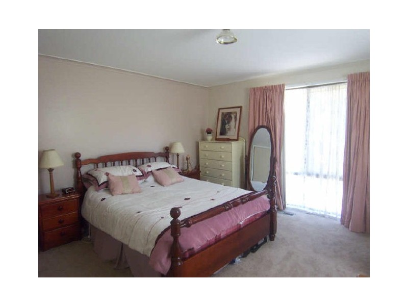 22 Roma Avenue, Healesville VIC 3777