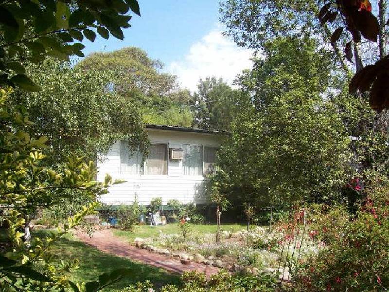 130 Wallace Parade, Healesville VIC 3777