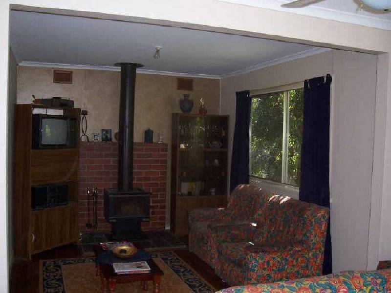 130 Wallace Parade, Healesville VIC 3777