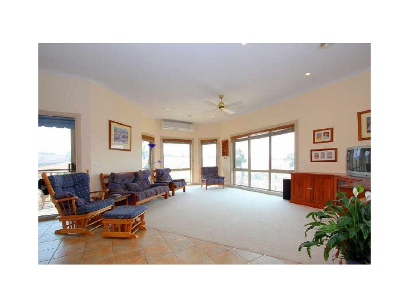 109 Chapel Lane, Doreen VIC 3754