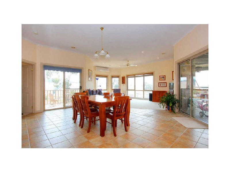 109 Chapel Lane, Doreen VIC 3754