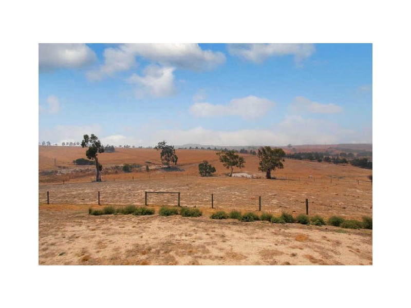109 Chapel Lane, Doreen VIC 3754