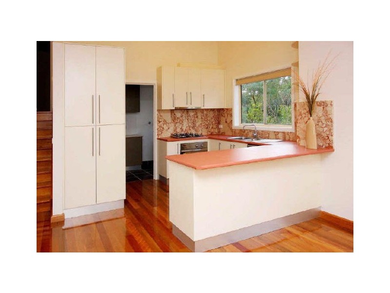 2/64 Diamond Creek Road, Greensborough VIC 3088