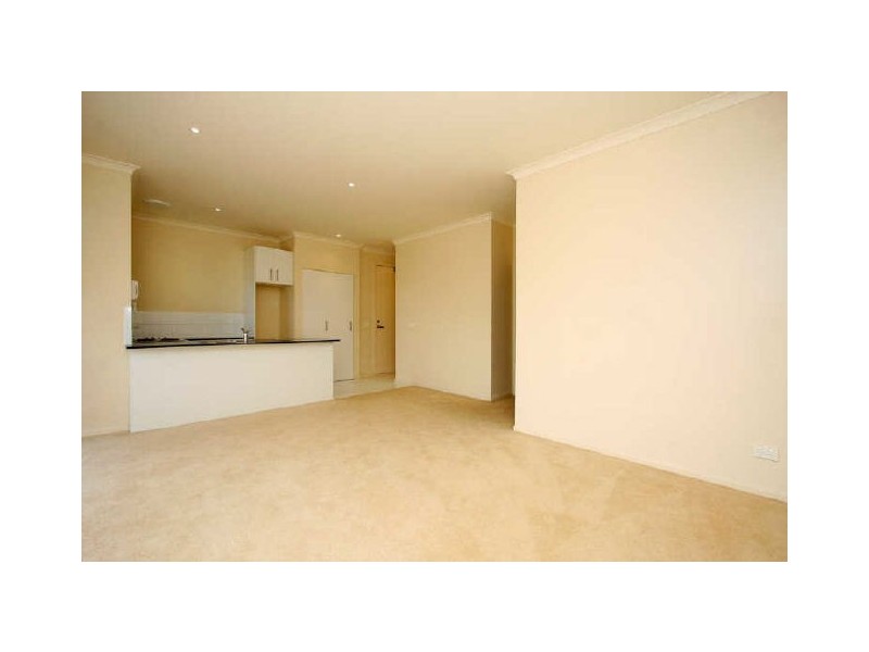 1/39 Diamond Boulevard, Greensborough VIC 3088