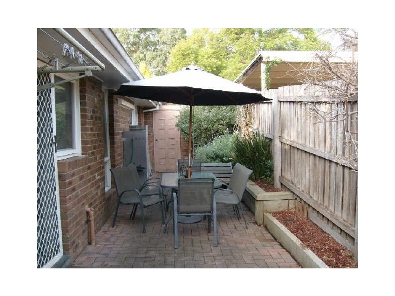 1/10 Alexander Street, Montmorency VIC 3094