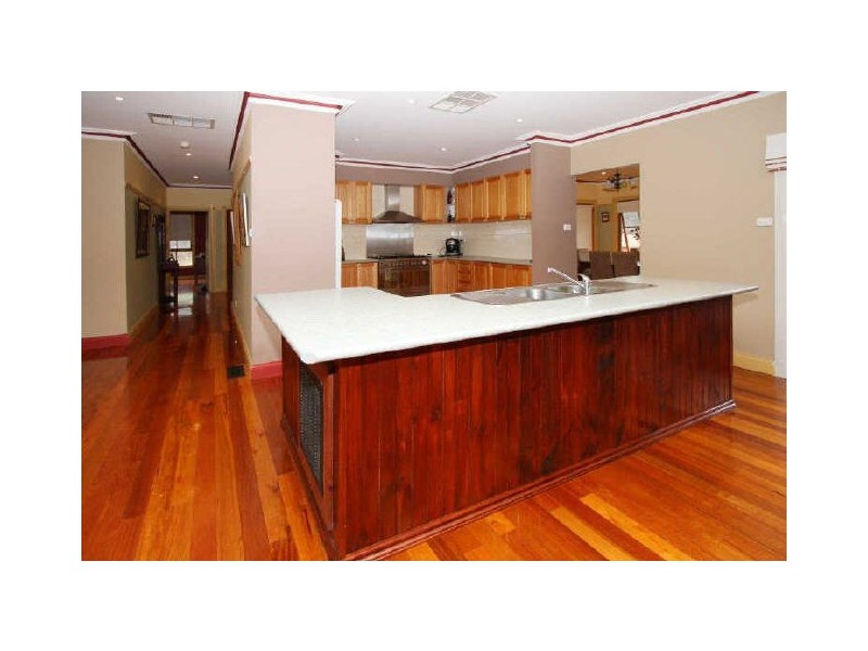 35 Lanvos Drive, Diamond Creek VIC 3089