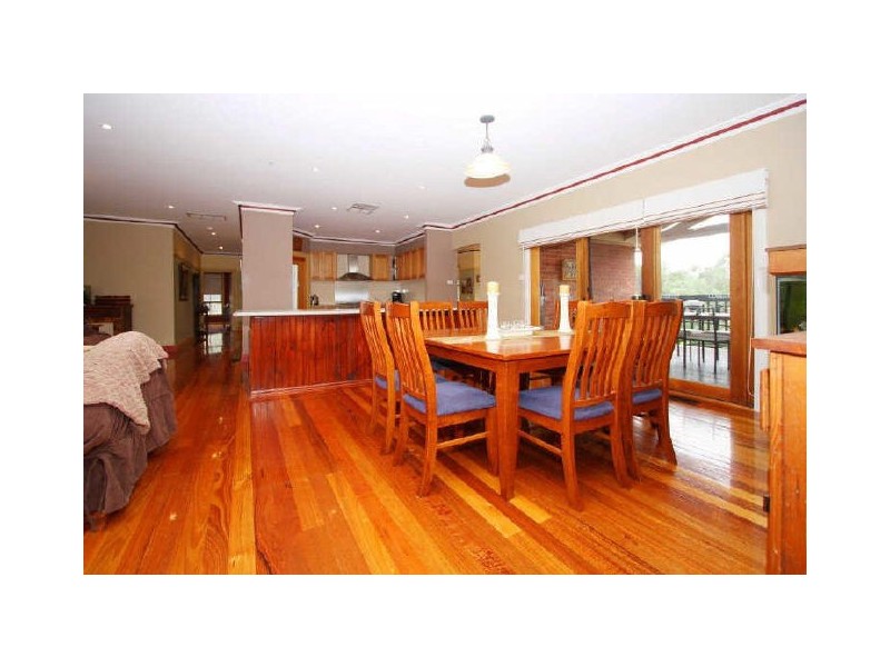 35 Lanvos Drive, Diamond Creek VIC 3089