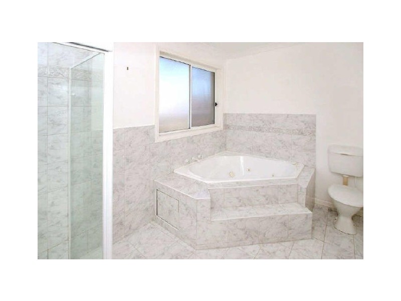 6 Wagstaff Drive, Mill Park VIC 3082