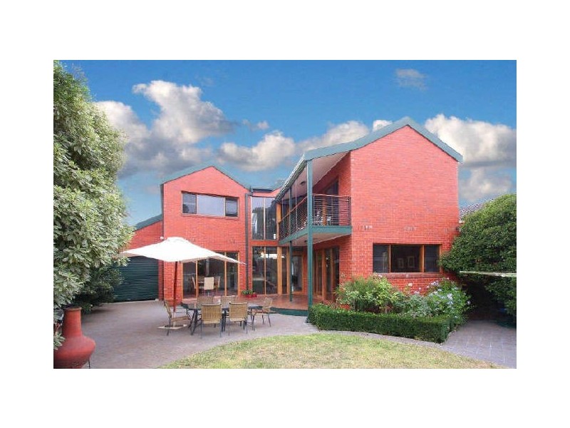 5 Holyrood Court, Watsonia VIC 3087