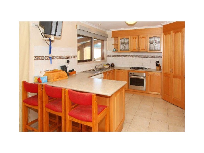 22 Cuthbert Drive, Mill Park VIC 3082