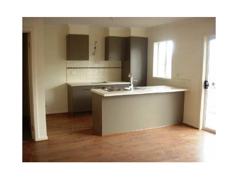 2/20 Graeme Avenue, Montmorency VIC 3094