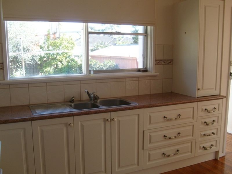 3 Medbury Avenue, Watsonia VIC 3087