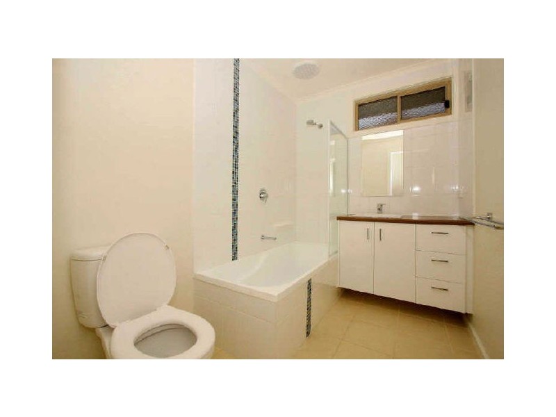 2/12 Adeline Street, Greensborough VIC 3088