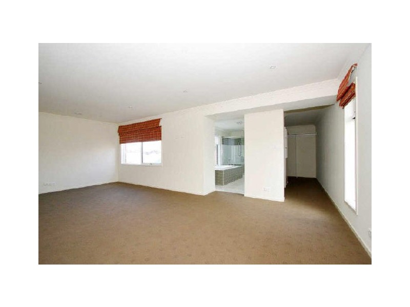 5 Emerdale Place, Craigieburn VIC 3064