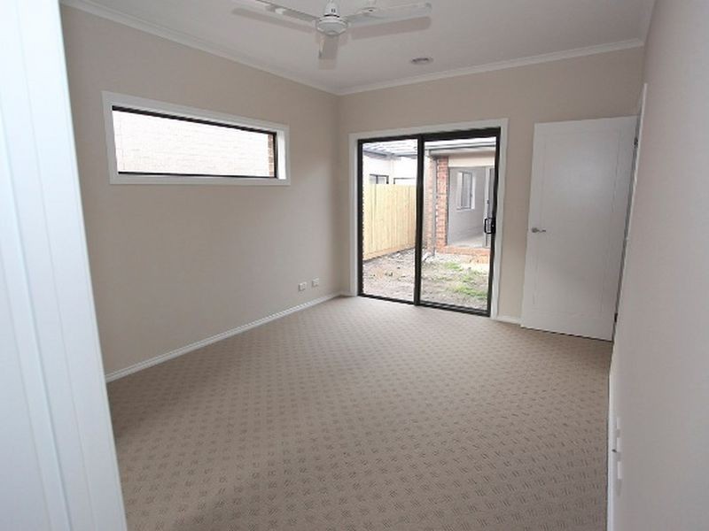 8 Sundial Parade, Epping VIC 3076