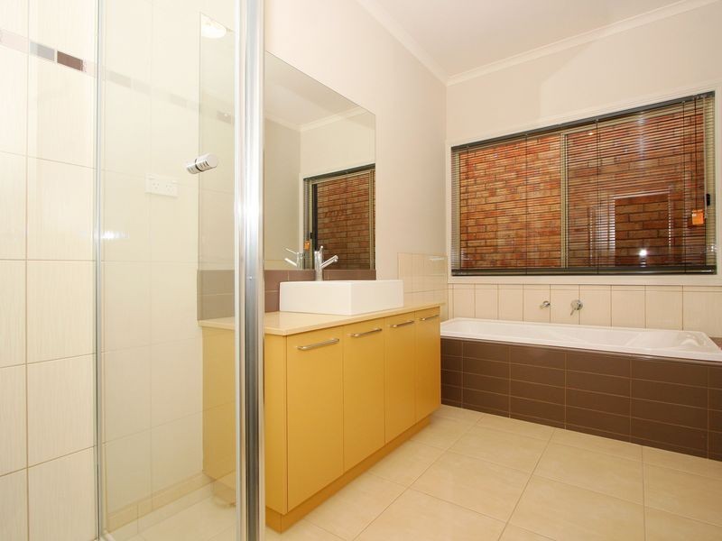 8 Blaze Street, Epping VIC 3076