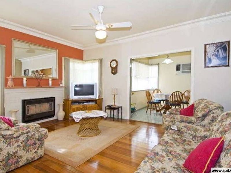 1/7 Beewar Street, Greensborough VIC 3088