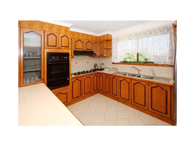 23 Padstum Avenue, Lalor VIC 3075