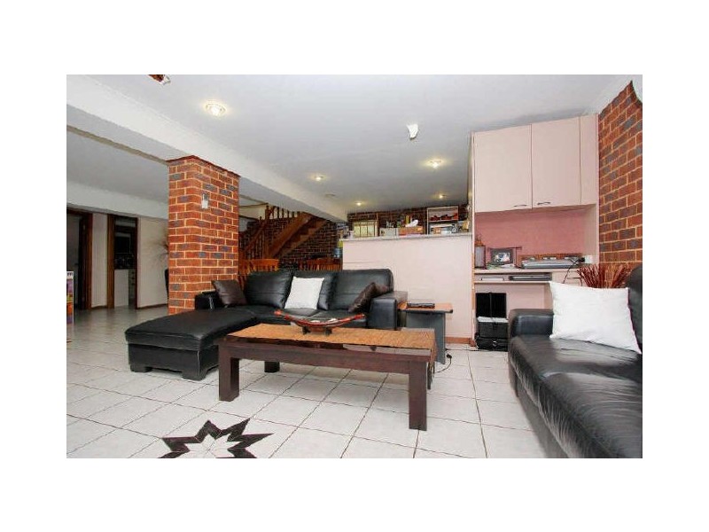 23 Padstum Avenue, Lalor VIC 3075