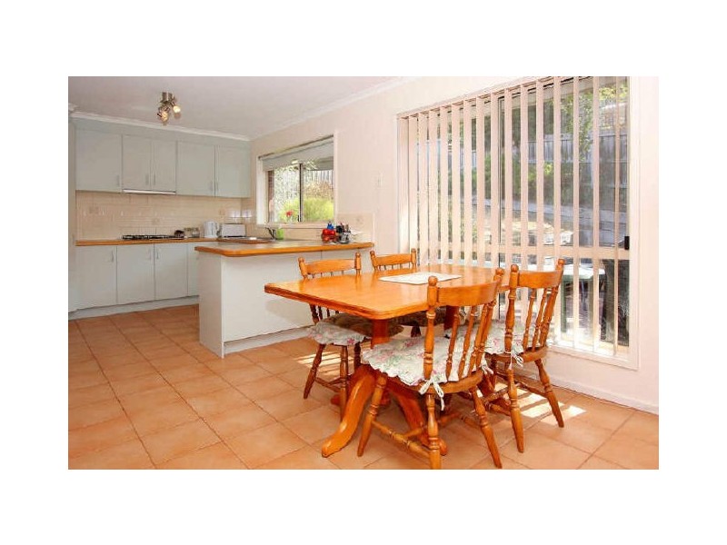 63 Parry Road, Eltham North VIC 3095
