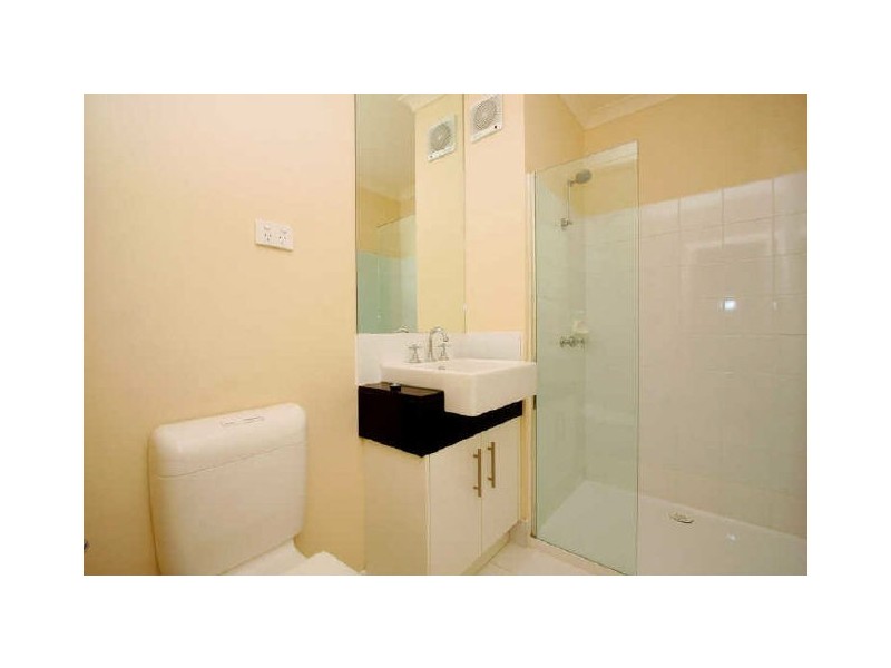 1/39 Diamond Boulevard, Greensborough VIC 3088