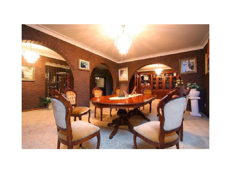 14 Yilleen Close, Thomastown VIC 3074