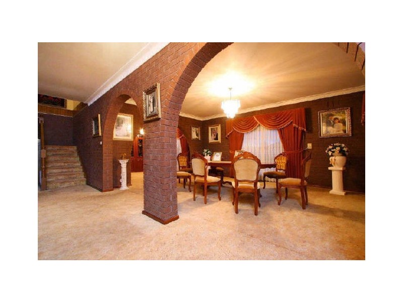 14 Yilleen Close, Thomastown VIC 3074