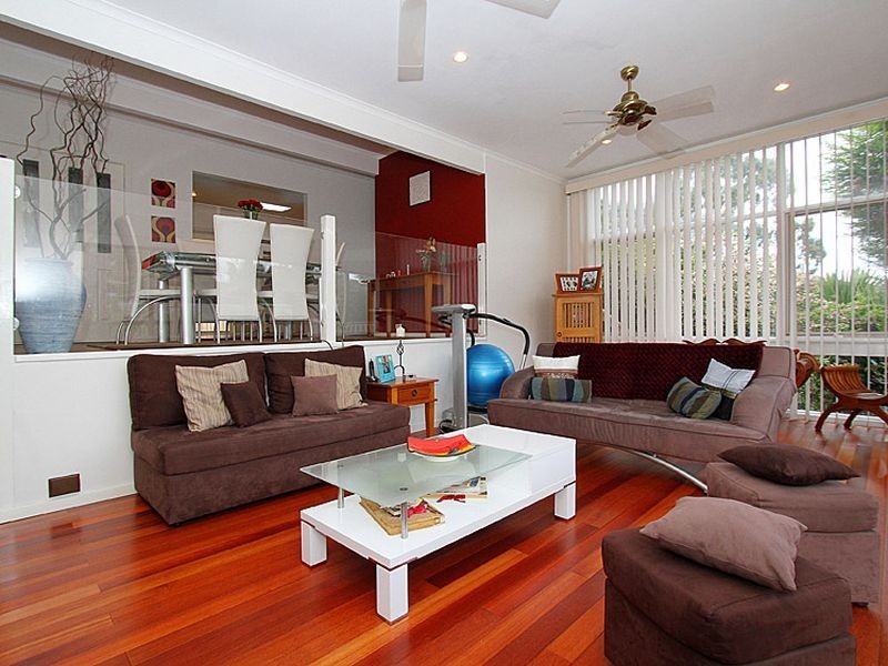 19 Booyan Crescent, Greensborough VIC 3088