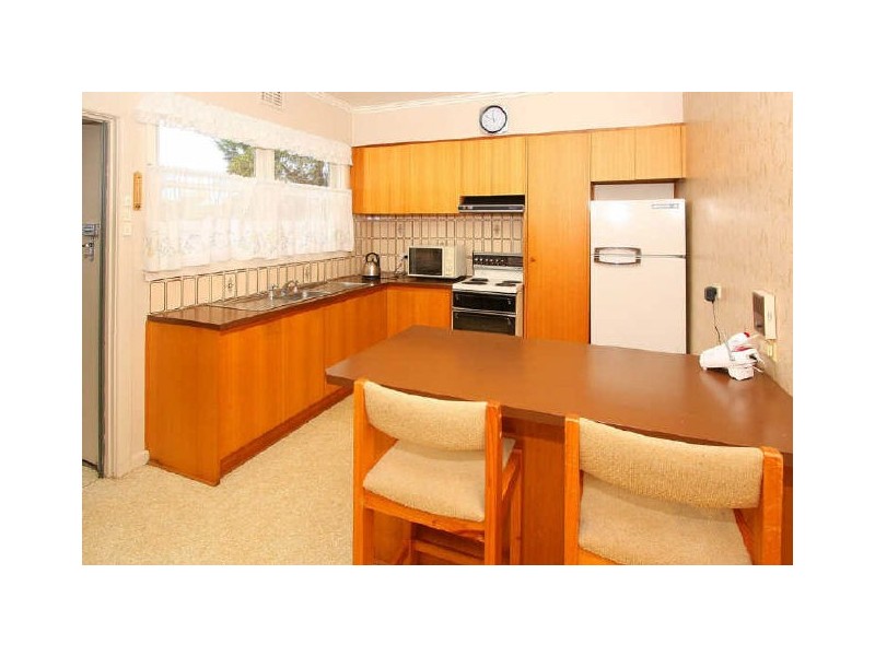 7 Beaconsfield Road, Briar Hill VIC 3088