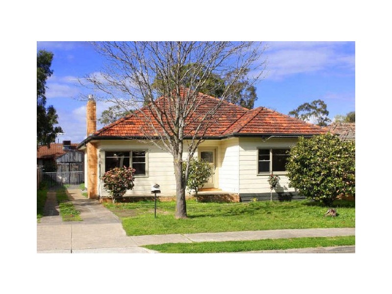 6 Hart Avenue, Greensborough VIC 3088