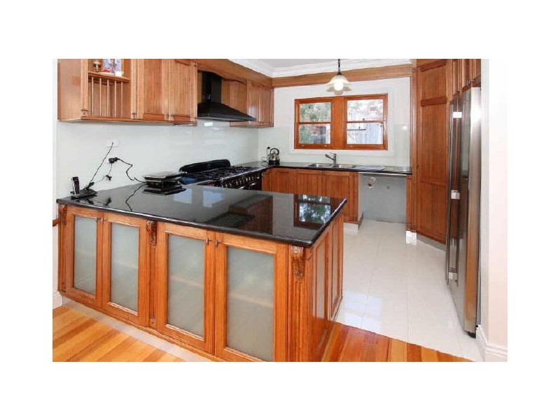 6 Hart Avenue, Greensborough VIC 3088