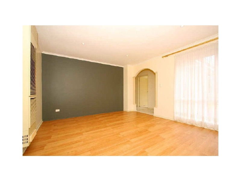 122 Prince of Wales Avenue, Mill Park VIC 3082