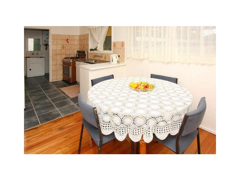 8 Rubicon Street, Dallas VIC 3047