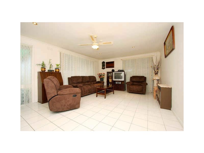 8 Rubicon Street, Dallas VIC 3047