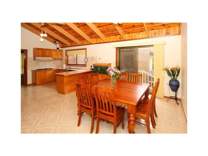 27 Azalea Avenue, Mill Park VIC 3082