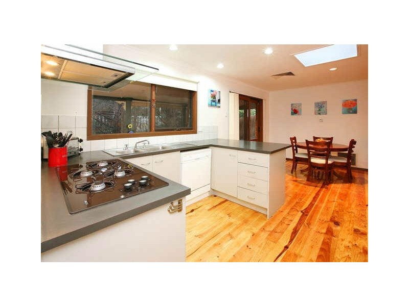 22 Lanvos Drive, Diamond Creek VIC 3089