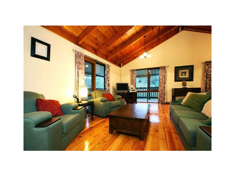 22 Lanvos Drive, Diamond Creek VIC 3089