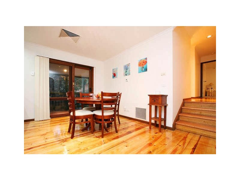 22 Lanvos Drive, Diamond Creek VIC 3089