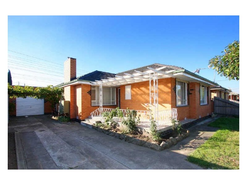 8 Anstey Avenue, Reservoir VIC 3073