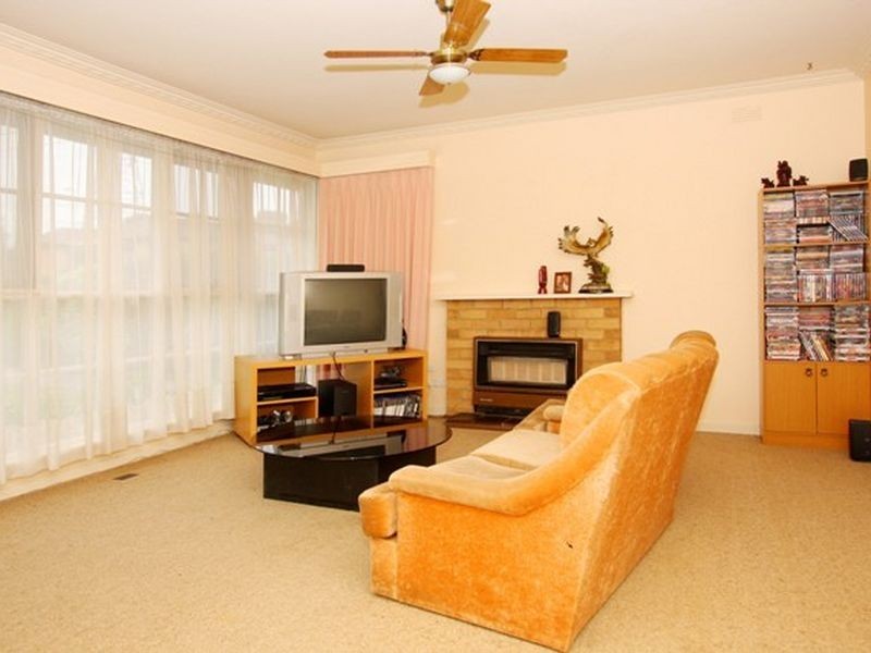 18 Tennyson Street, Watsonia VIC 3087